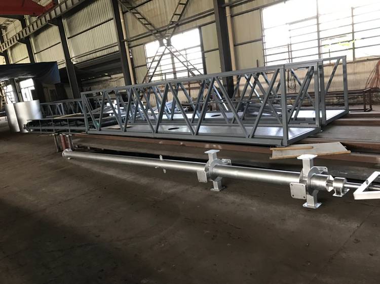 刮泥機(jī)_中心傳動(dòng)刮泥機(jī)_周邊傳動(dòng)刮泥機(jī)